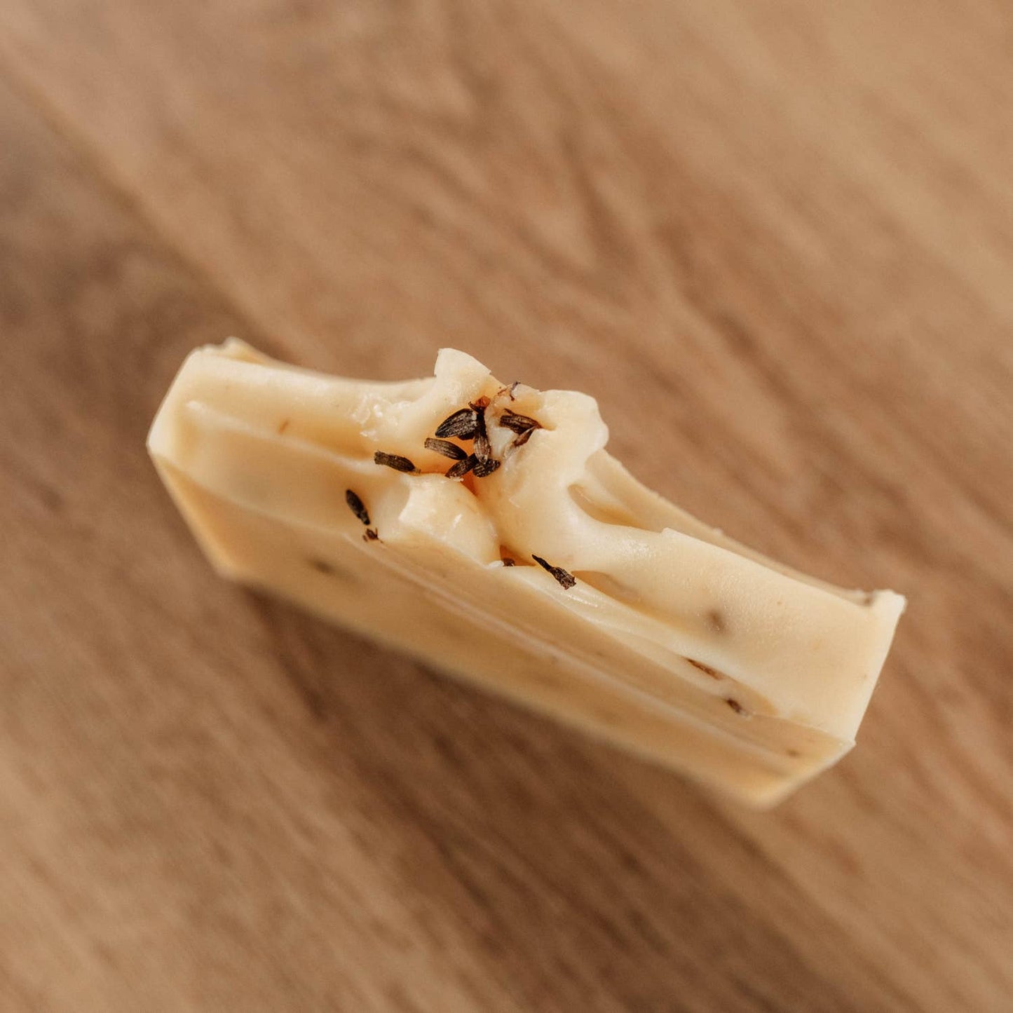 Naturayl - Jabón de manzanilla, lavanda, ylang-ylang y leche de cabra